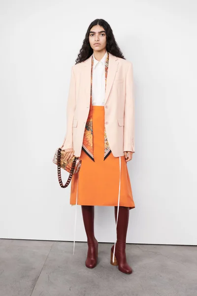 Look 27